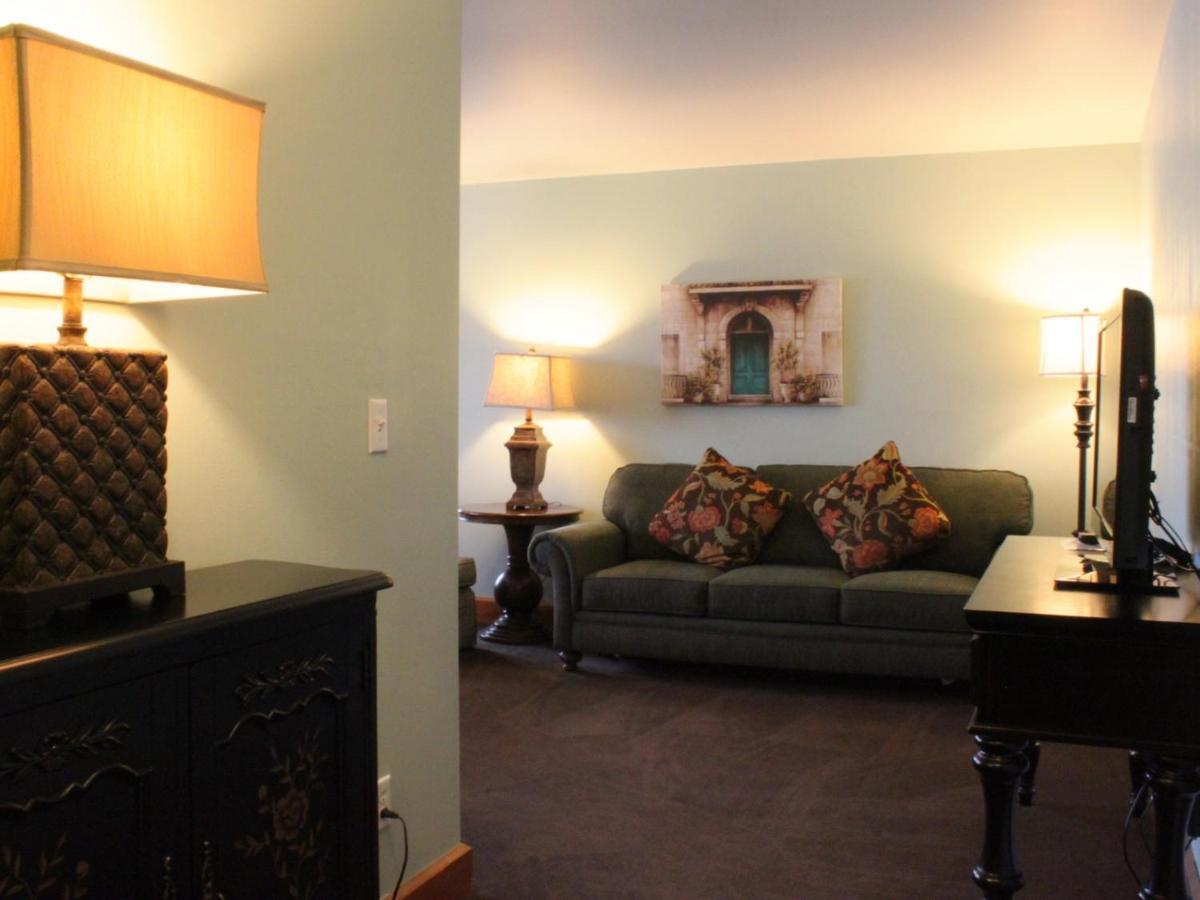The Ennis 3* De Pere